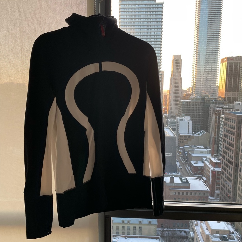 Old school lululemon sport jacket/sweater black and white